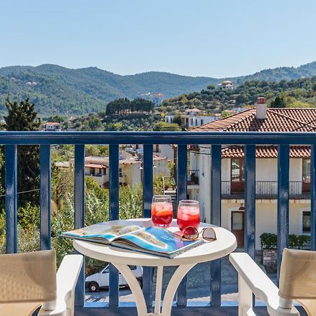 Aperitton Hotel Skopelos Buitenkant foto