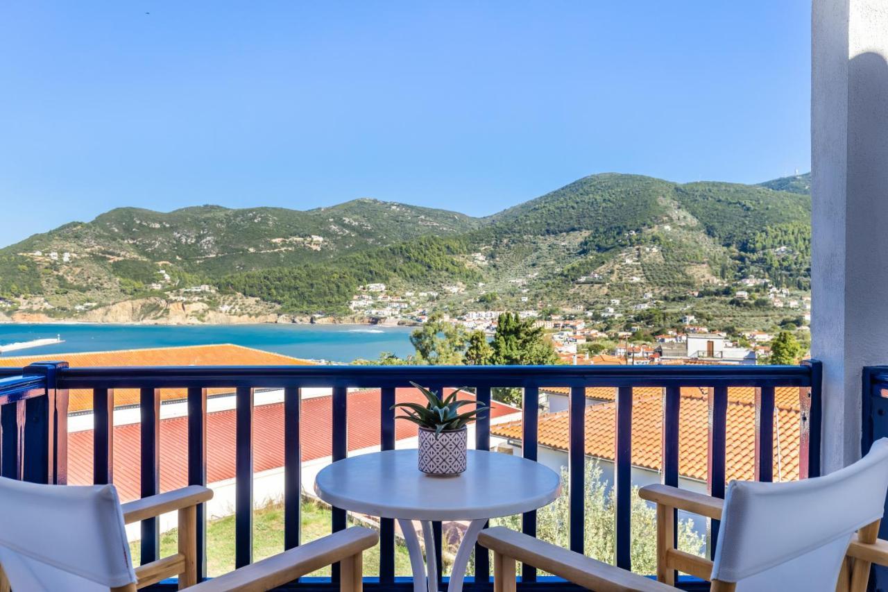Aperitton Hotel Skopelos Buitenkant foto