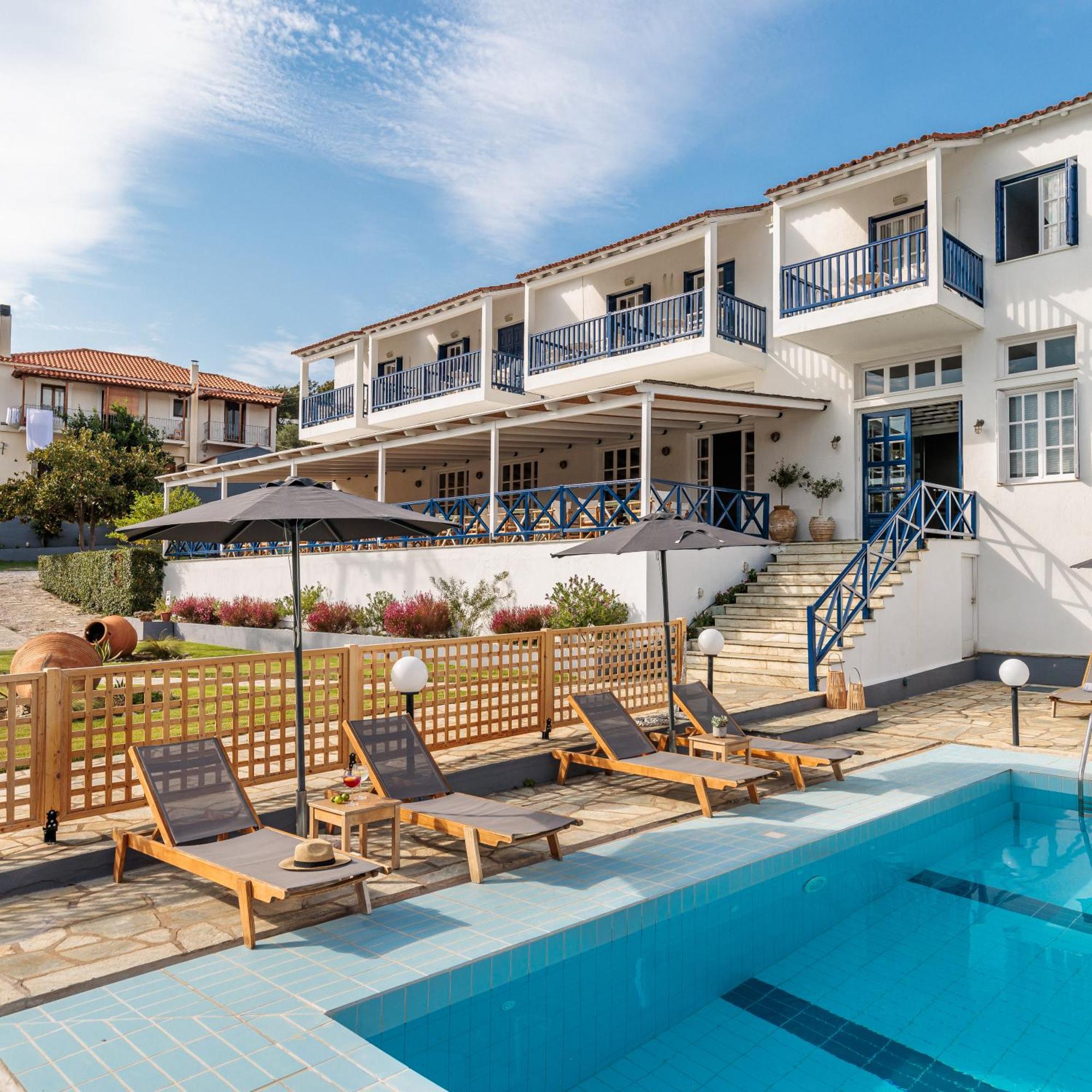 Aperitton Hotel Skopelos Buitenkant foto