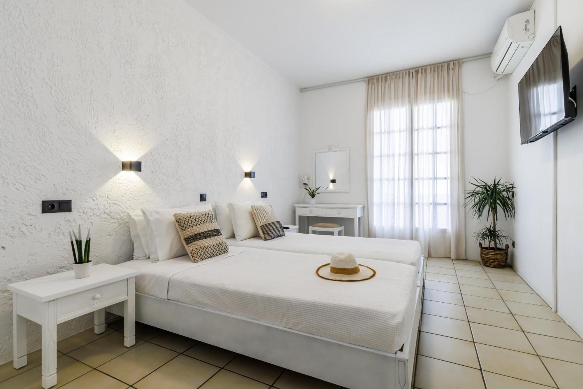 Aperitton Hotel Skopelos Buitenkant foto